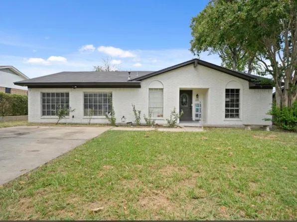 605 Neptune Dr, Denton, TX 76209