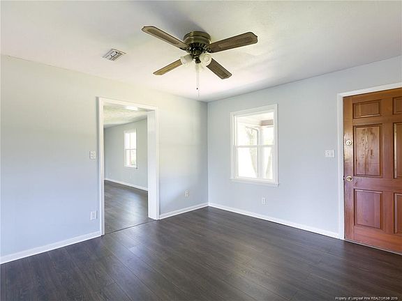 3rd image of 3414 Beechwood St