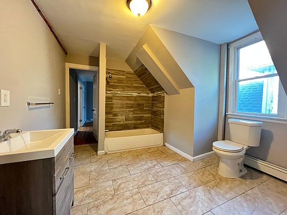 5th image of 11 New St #3