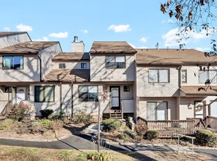 195 Cypress Rd UNIT 195, Newington, CT 06111