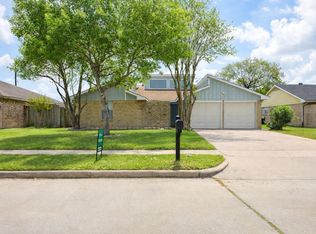 15923 Boulder Oaks Dr, Houston, TX 77084