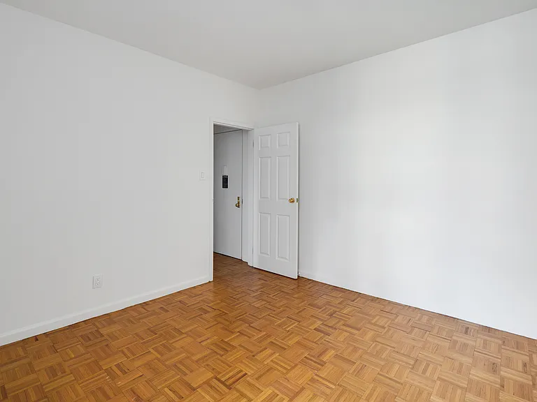 628 W 151st St #3J — Photo 7