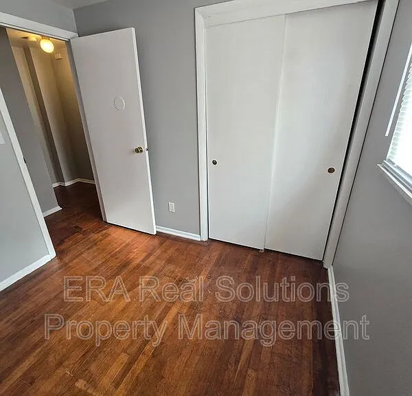 914 S Weyant Ave — Photo 8