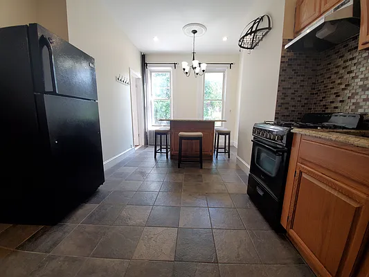 Rented by Ideal Properties Group | media 32