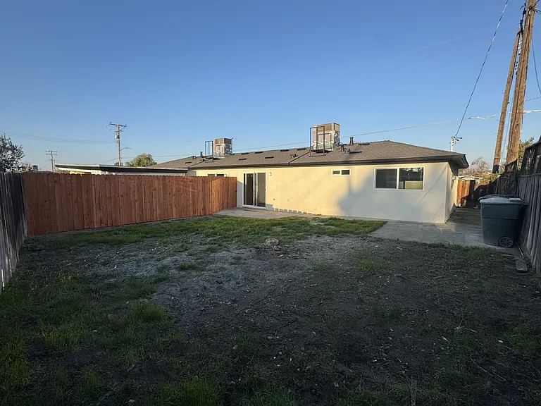 1400 Rodgers Rd #1402 — Photo 9