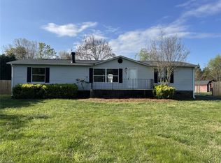 216 Hidden Lake Dr, Stokesdale, NC 27357