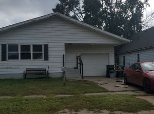 820 16th Ave, Fulton, IL 61252