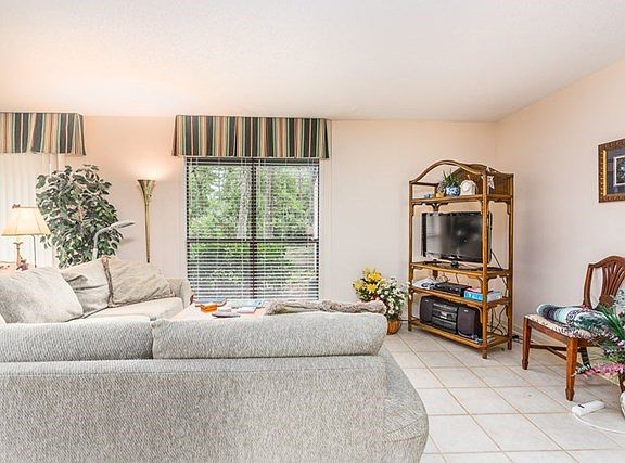 5th image of 748 Deer Run Villas