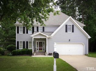 2212 Watersglen Dr, Apex, NC 27502