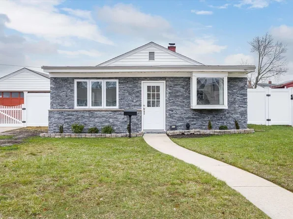 2504 Cypress Avenue, East Meadow, NY 11554