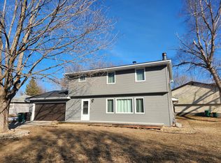1814 Brookside Cir, Albert Lea, MN 56007