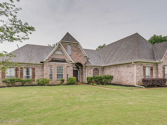 2nd image of 13793 Whispering Pines Dr