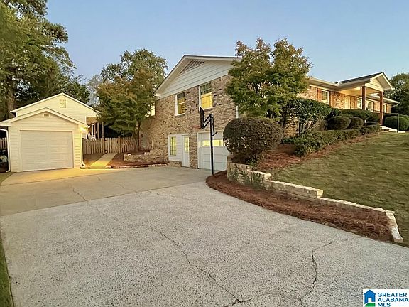 5th image of 2709 Altadena Lake Rd