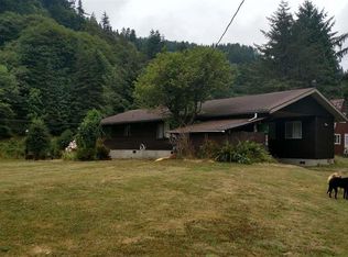 555 E Aldersprings Rd, Waldport, OR 97394