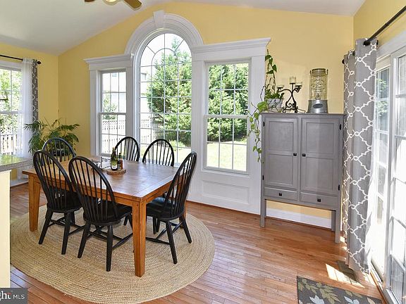 5th image of 7842 Coldbrooke Dr