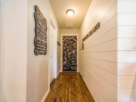 5th image of 9603 NE 21st Pl