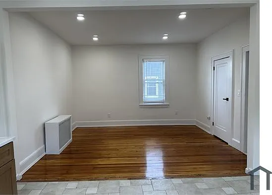 19 1st St #2 — Photo 11