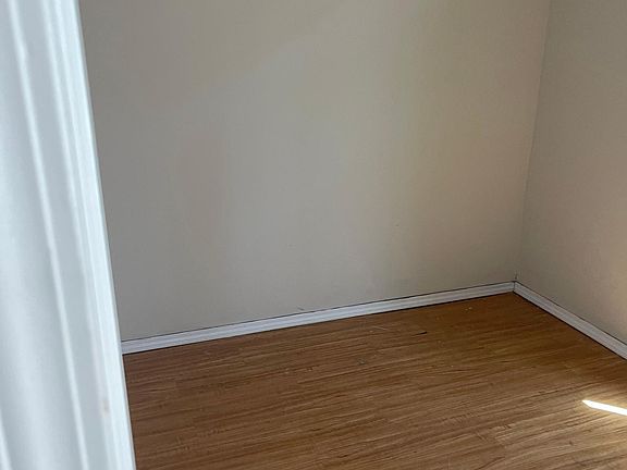 2nd image of 117 Guilford St #3