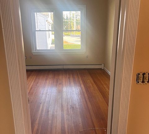 3rd image of 1358 Atwood Ave