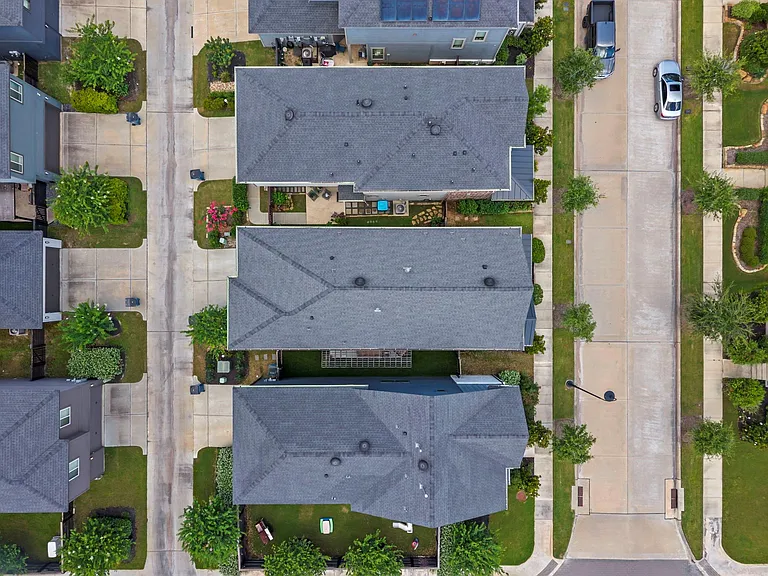 18507 Parkland Square Pl — Photo 33