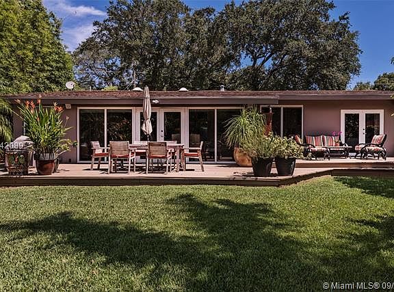 2nd image of 18480 NE 23rd Ct