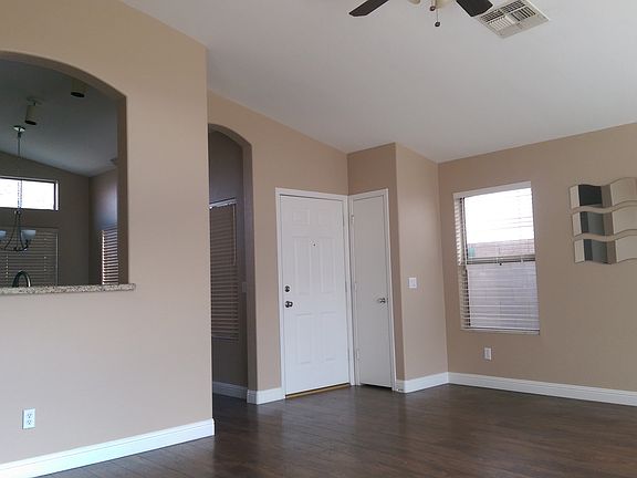 5th image of 331 W Bolero Dr