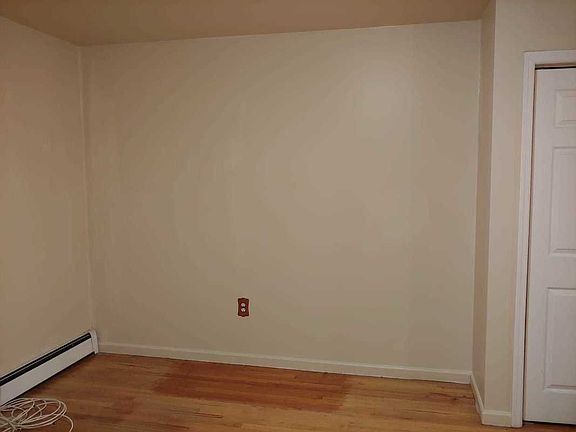 5th image of 3055 80th St