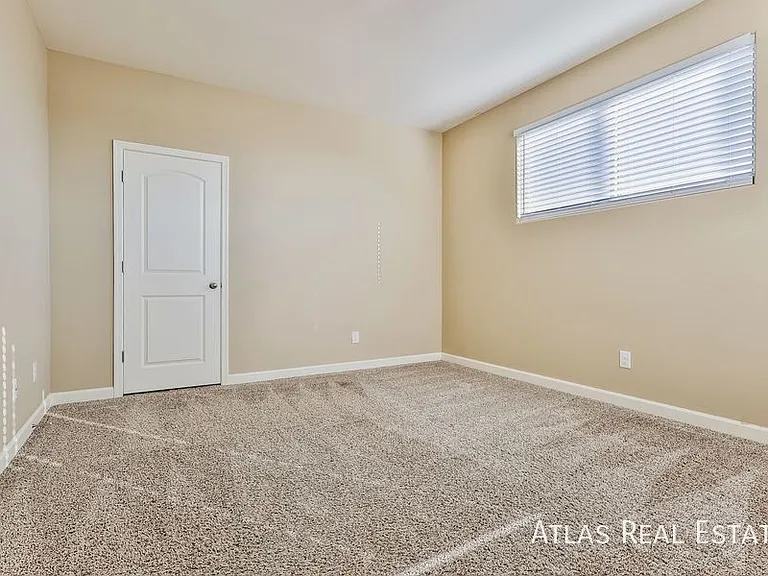 33256 N Jamie Ln — Photo 11