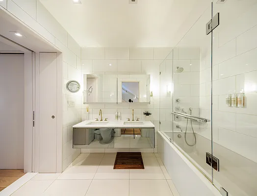 Rented by Rove Travel LLC | media 4