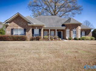 2811 Stepper St SE, Owens Cross Roads, AL 35763