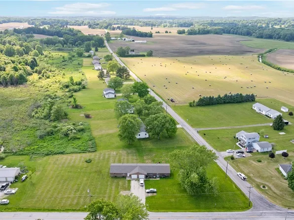3186 Shaffer Rd, Atwater, OH 44201