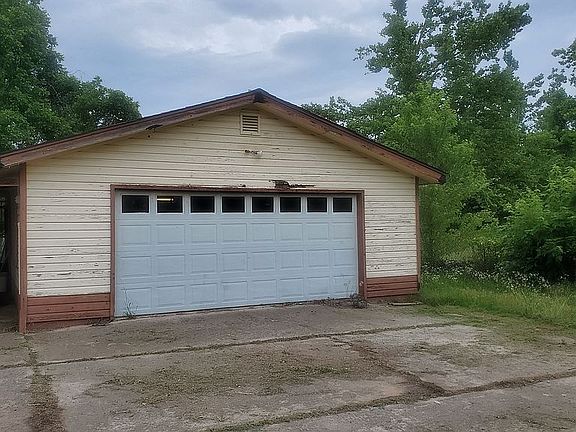 2nd image of 3420 Trosper Dr