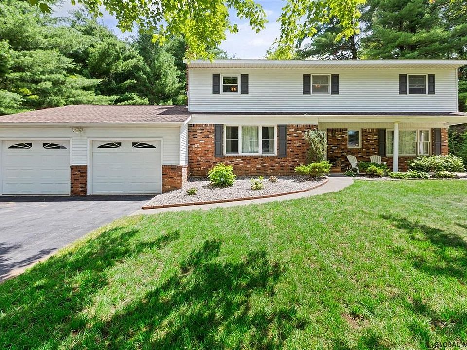 1st image of 98 Appletree Ln