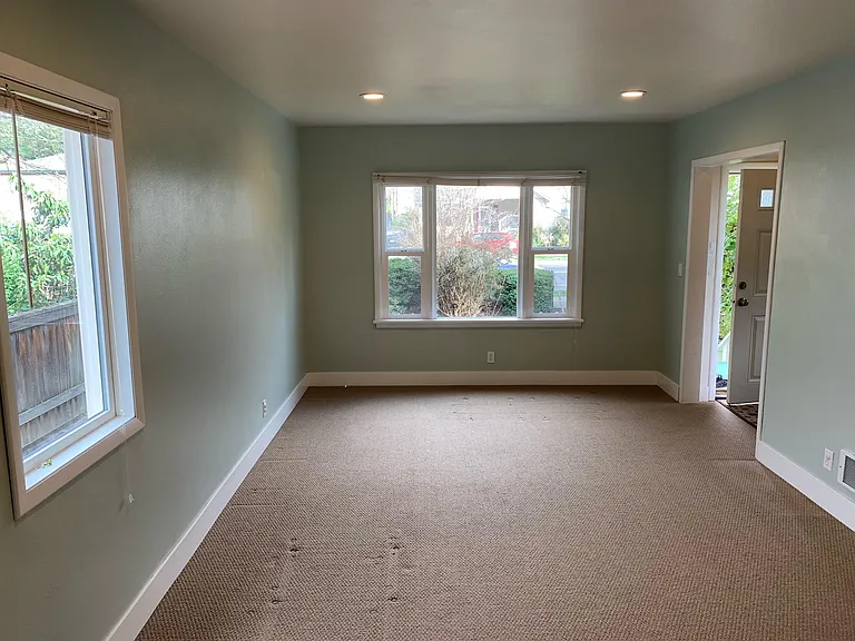 5211 Fauntleroy Way SW — Photo 8