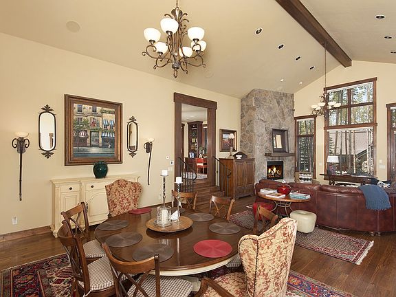 3rd image of 498 Fairways Dr