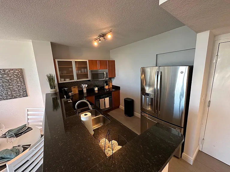 1551 N Flagler Dr #708 — Photo 11