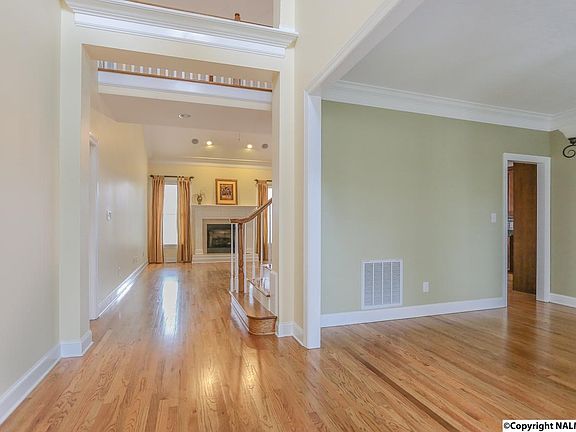 4th image of 2905 Oakleigh Ln SE