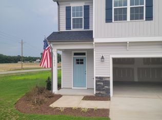 1002 Barbour Farm Ln, Four Oaks, NC 27524
