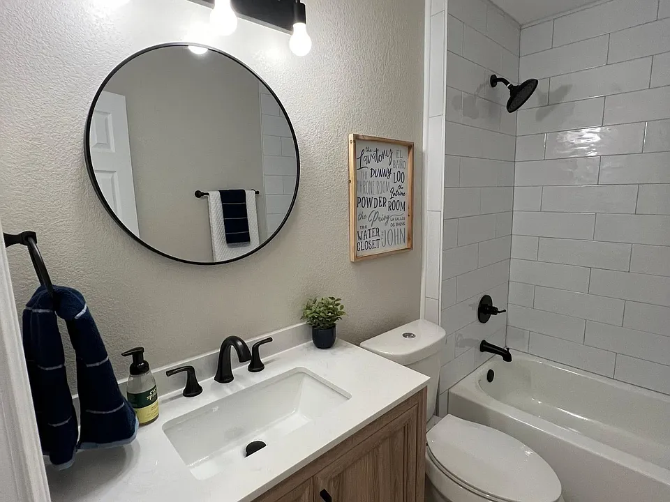 2709 Catalina Dr