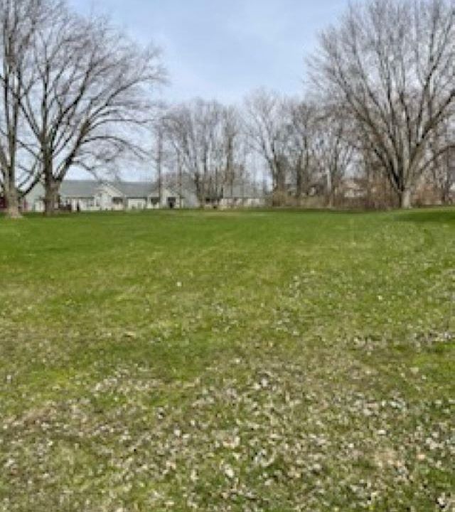 1st image of 2032 Bradford Dr