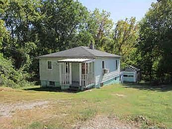 1st image of 104 Olive St