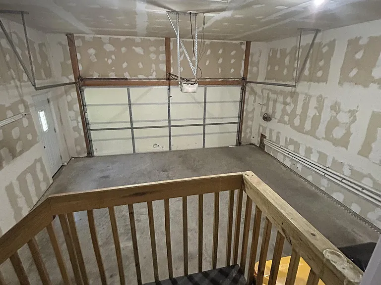3240 E Capitol Ave — Photo 31