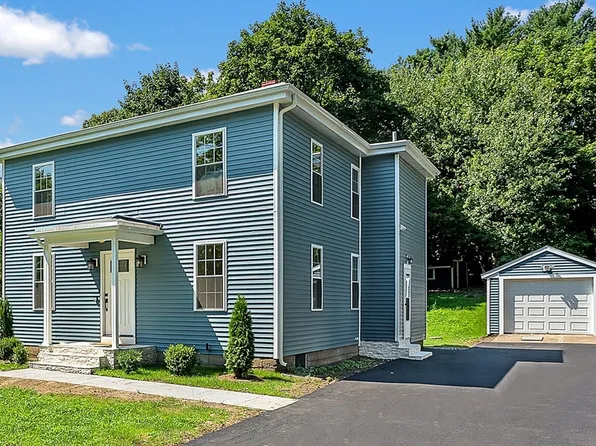 87 School St, Hanover, MA 02339