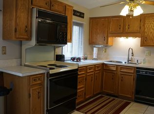 1734 Oak Trl NE, Massillon, OH 44646