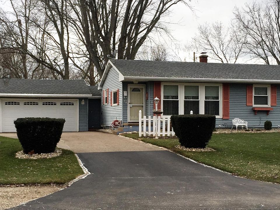 1st image of 1876 E Ogden Cir