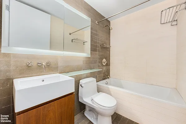 Rented by Brown Harris Stevens | media 19