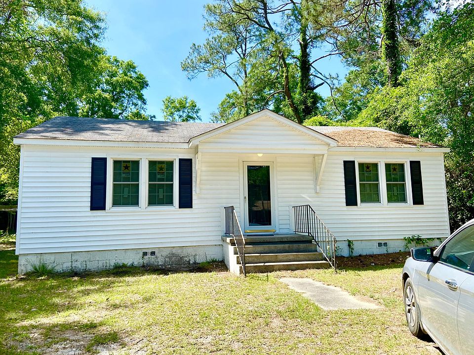 1st image of 217 Vista Cir