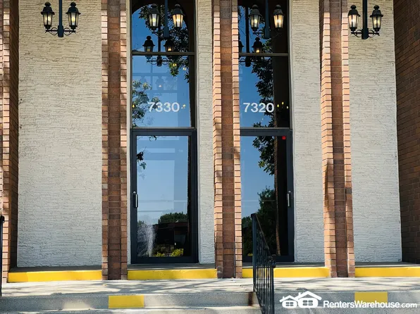 7330 York Ave S APT 101, Minneapolis, MN 55435
