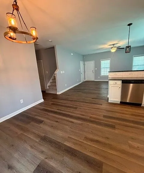 6862 Cedar Creek Rd — Photo 3