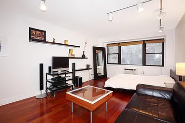 Rented by New York Residence
